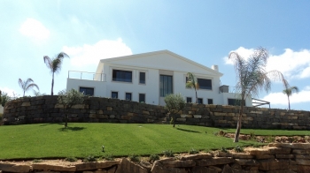 EMPREITADA REABILITAÇÃO REPINTURA EXTERIOR E INTERIOR MORADIA QUINTA DO LAGO